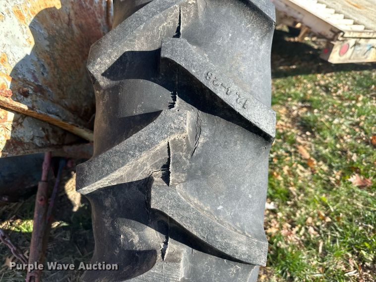 image for item DS3259 Ford Power Master 801 tractor