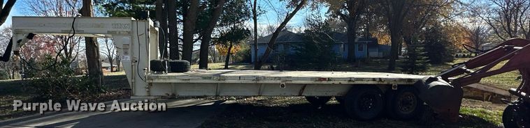 image for item DS3260 2001 Titan equipment trailer