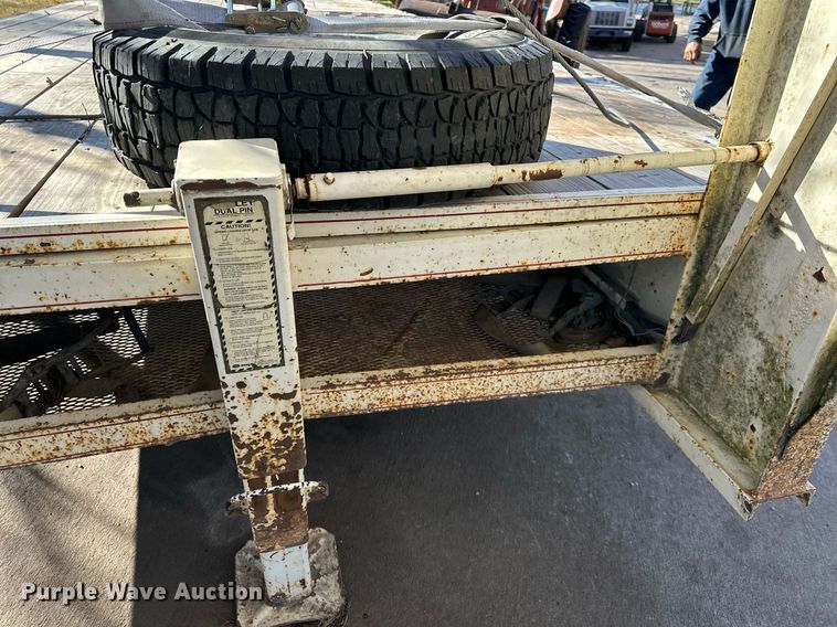 image for item DS3260 2001 Titan equipment trailer