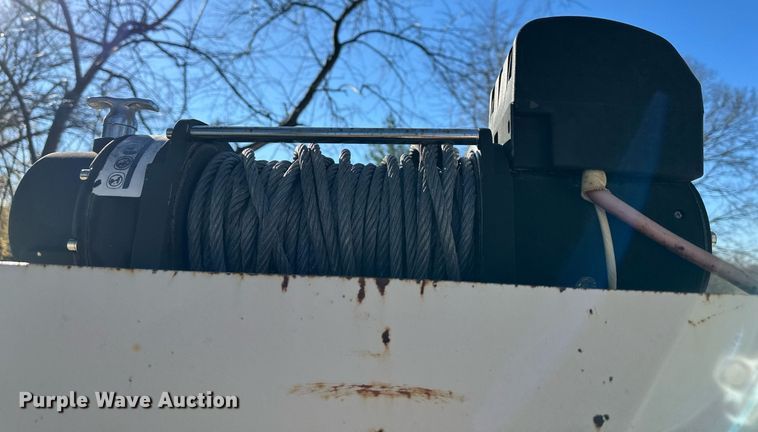 image for item DS3260 2001 Titan equipment trailer