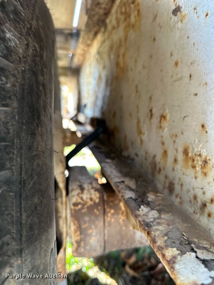 image for item DS3260 2001 Titan equipment trailer