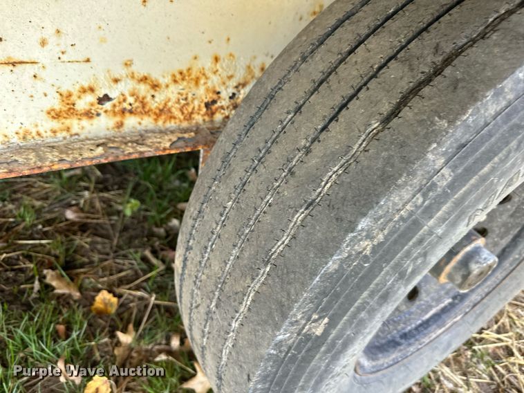 image for item DS3260 2001 Titan equipment trailer