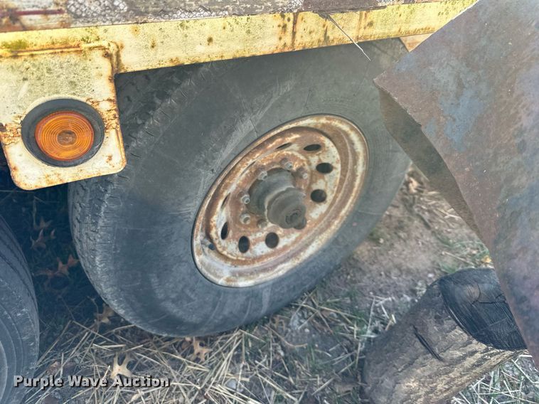 image for item DS3260 2001 Titan equipment trailer