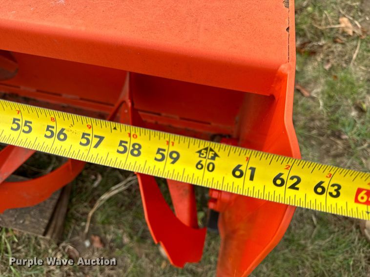 image for item DT2155 Kubota  B2782 snow blower