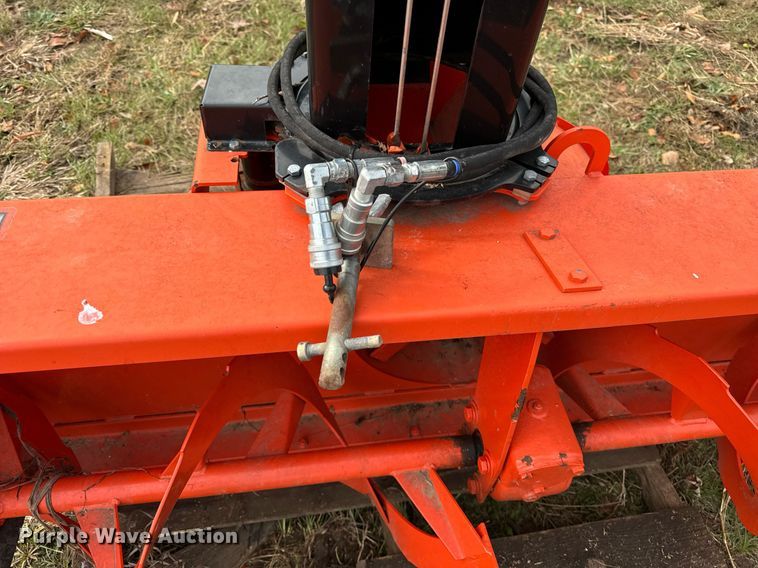 image for item DT2155 Kubota  B2782 snow blower