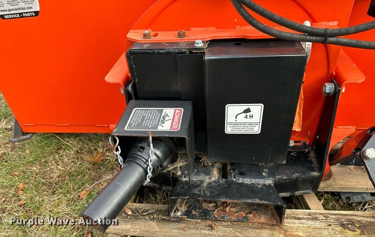 image for item DT2155 Kubota  B2782 snow blower