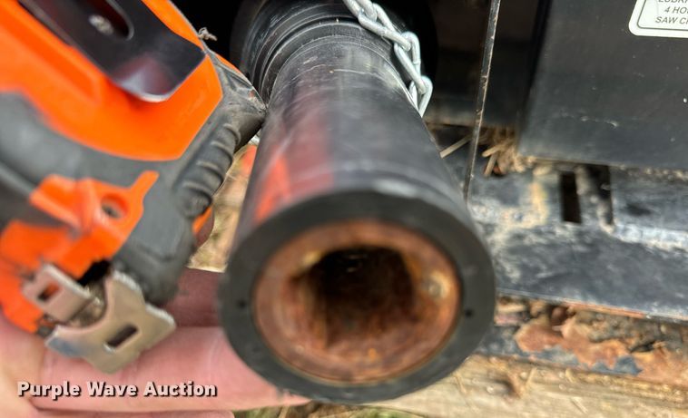 image for item DT2155 Kubota  B2782 snow blower