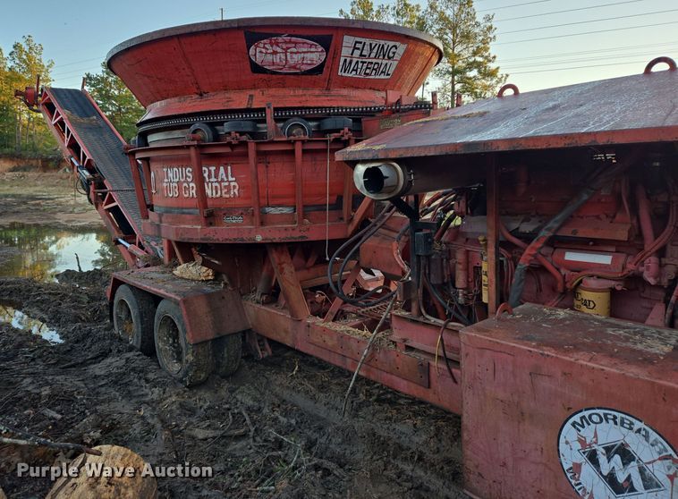 image for item DT5337 1999 Morbark tub grinder
