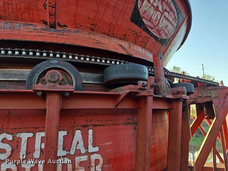 image for item DT5337 1999 Morbark tub grinder