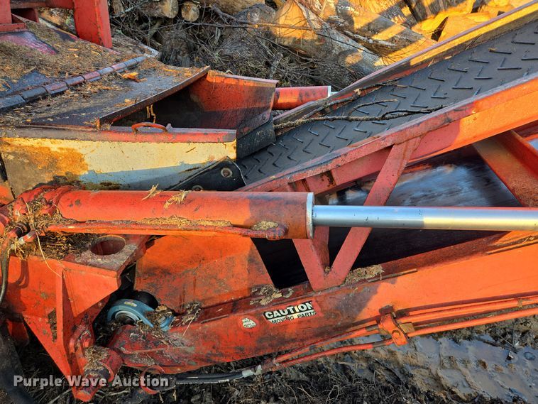 image for item DT5337 1999 Morbark tub grinder