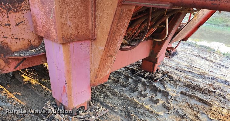 image for item DT5337 1999 Morbark tub grinder