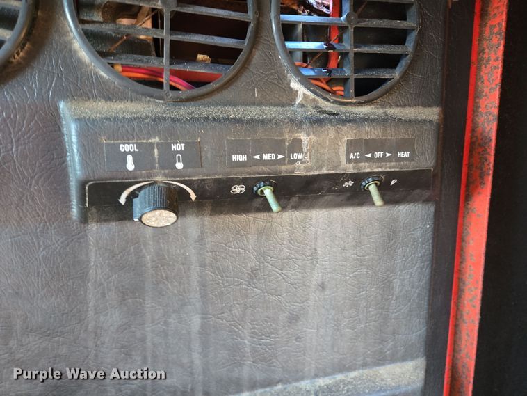 image for item DT5337 1999 Morbark tub grinder