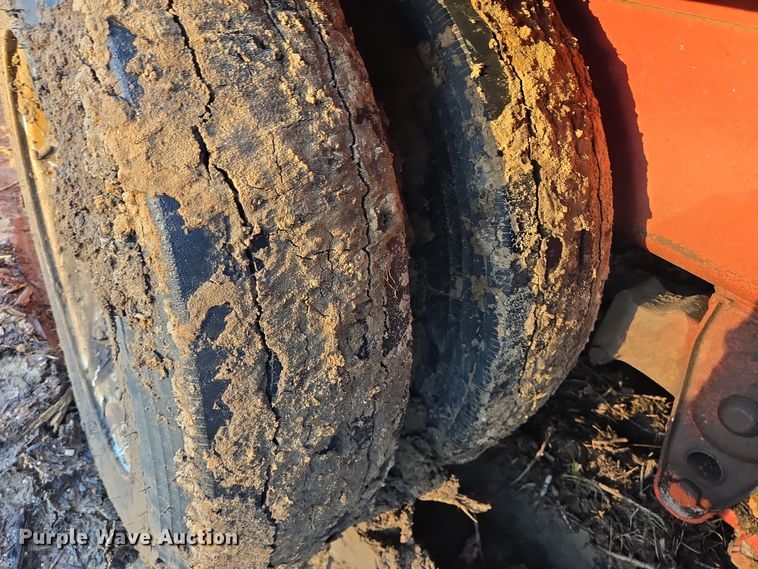 image for item DT5337 1999 Morbark tub grinder