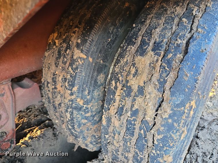 image for item DT5337 1999 Morbark tub grinder