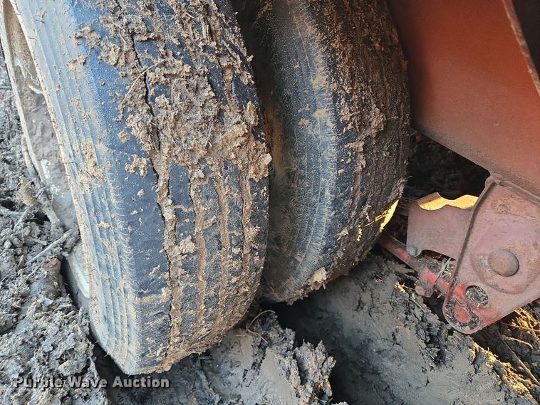 image for item DT5337 1999 Morbark tub grinder