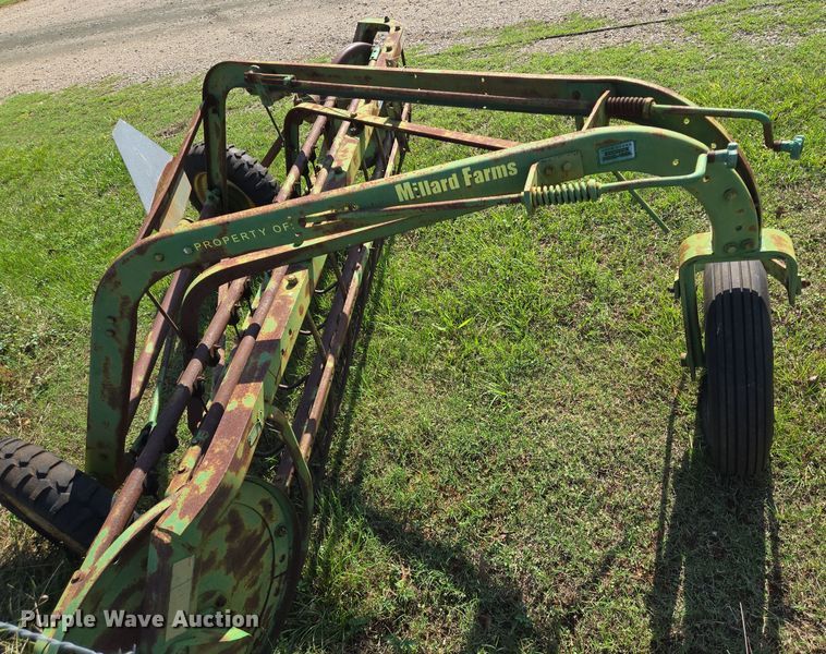 image for item DT5350 John Deere hay rake