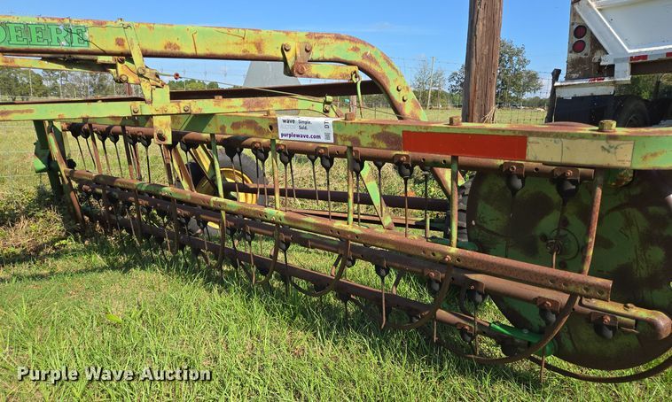 image for item DT5350 John Deere hay rake