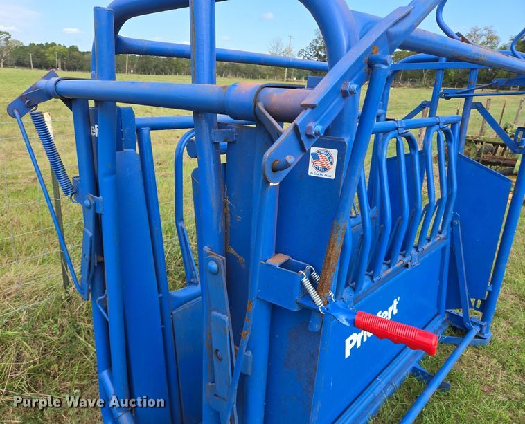image for item DT5351 Priefert 81 squeeze chute