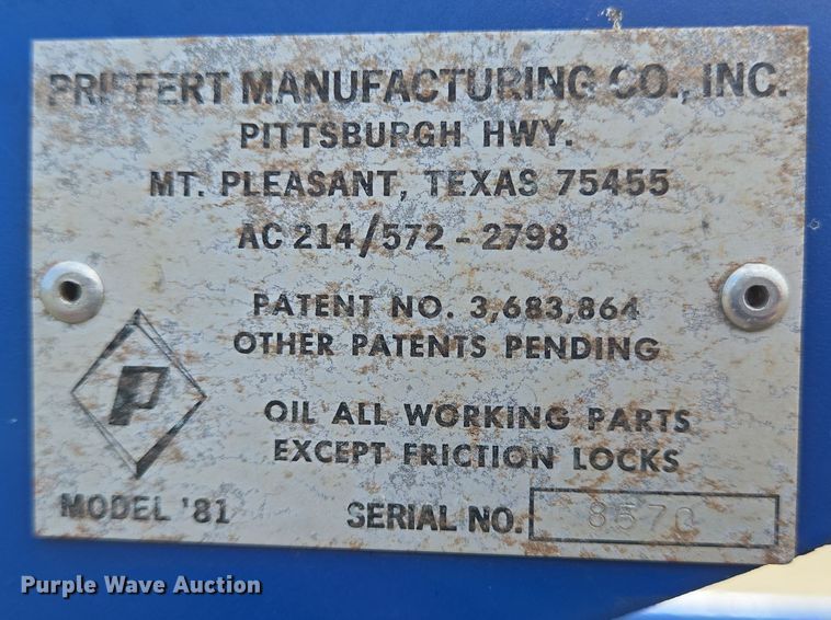 image for item DT5351 Priefert 81 squeeze chute