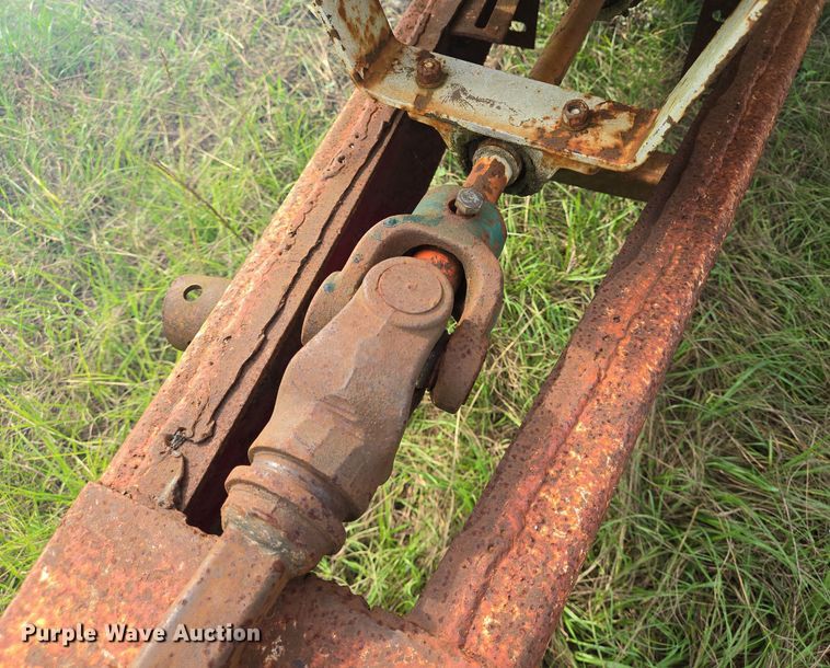 image for item DT5352 Feed wagon