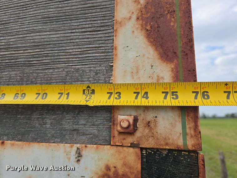 image for item DT5352 Feed wagon