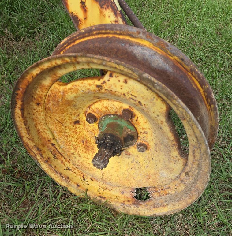 image for item DT5354 John Deere hay rake