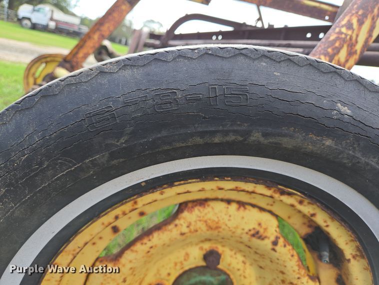 image for item DT5354 John Deere hay rake