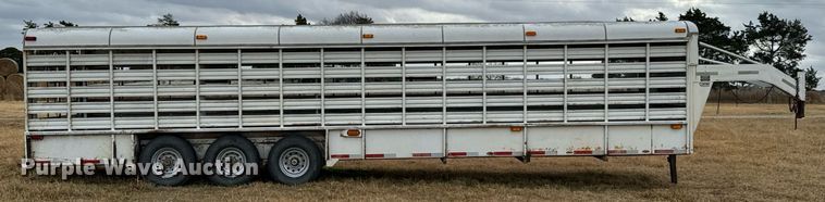 image for item DU9537 2006 Coose livestock trailer