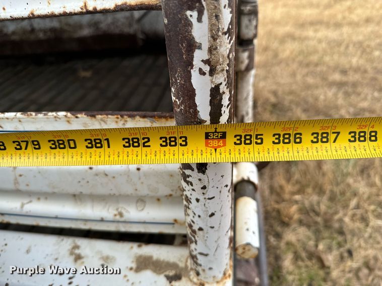 image for item DU9537 2006 Coose livestock trailer