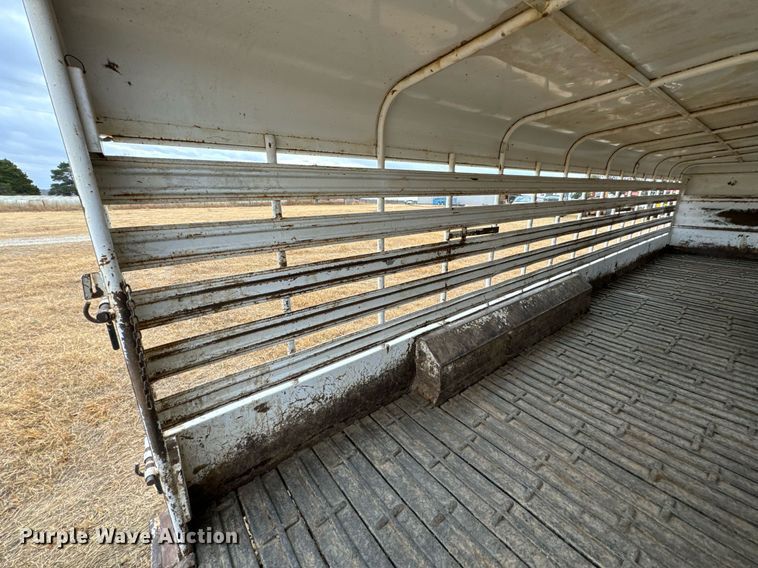 image for item DU9537 2006 Coose livestock trailer