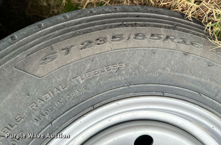 image for item DU9537 2006 Coose livestock trailer