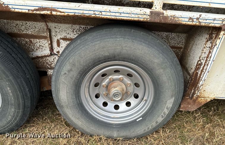 image for item DU9537 2006 Coose livestock trailer