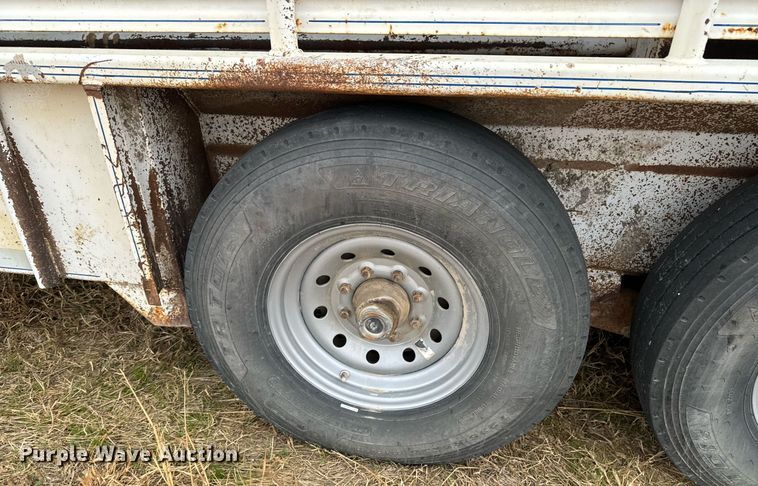 image for item DU9537 2006 Coose livestock trailer