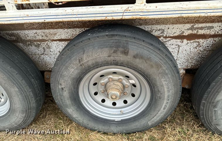 image for item DU9537 2006 Coose livestock trailer