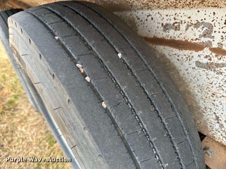 image for item DU9537 2006 Coose livestock trailer