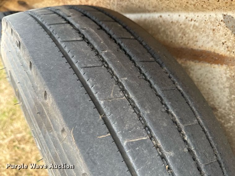 image for item DU9537 2006 Coose livestock trailer