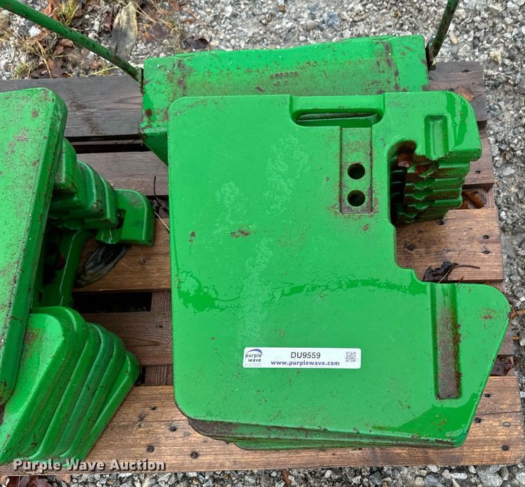 image for item DU9559 (14) John Deere suitcase weights