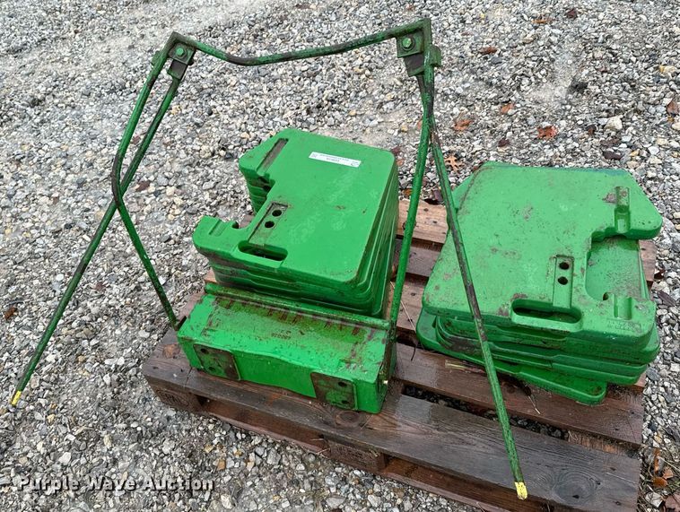 image for item DU9559 (14) John Deere suitcase weights