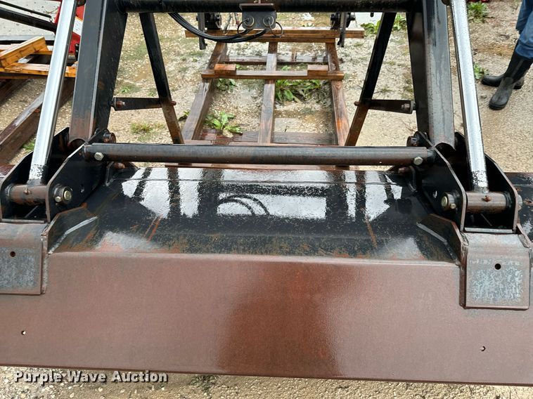 image for item DU9562 Buhler Allied 895 loader