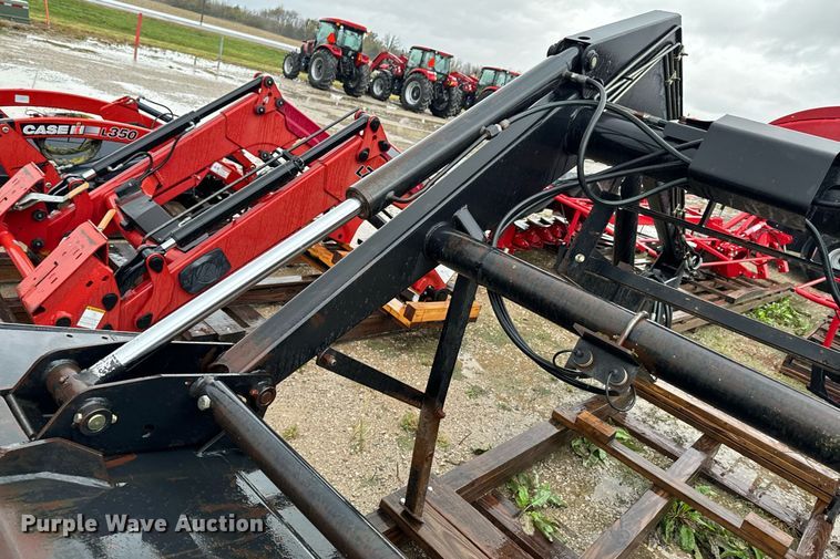 image for item DU9562 Buhler Allied 895 loader