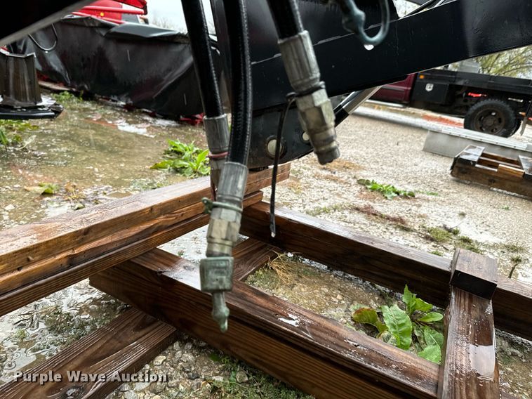 image for item DU9562 Buhler Allied 895 loader