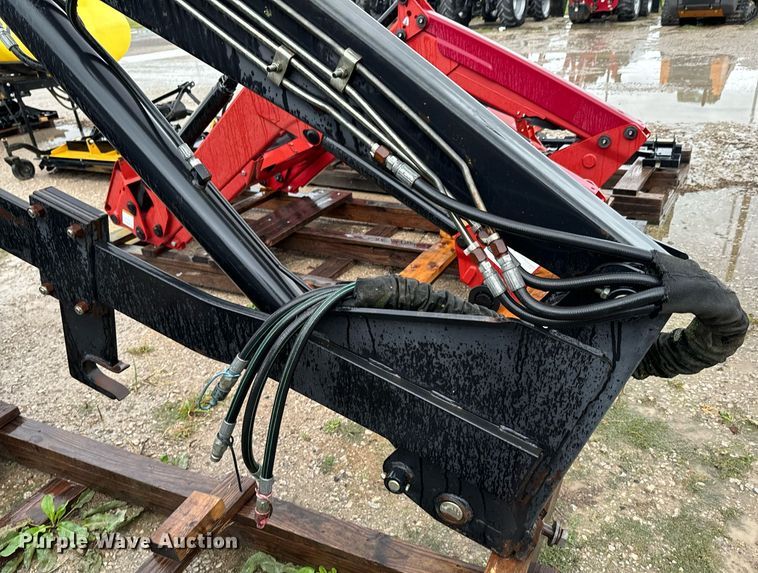 image for item DU9562 Buhler Allied 895 loader