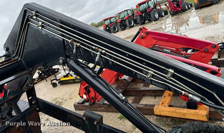 image for item DU9562 Buhler Allied 895 loader