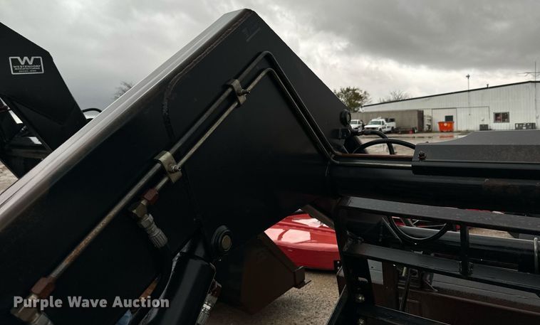 image for item DU9562 Buhler Allied 895 loader