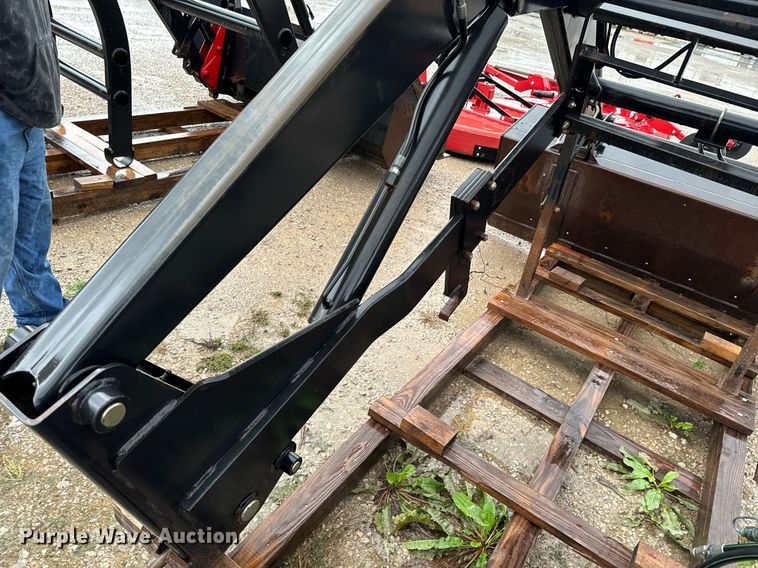 image for item DU9562 Buhler Allied 895 loader