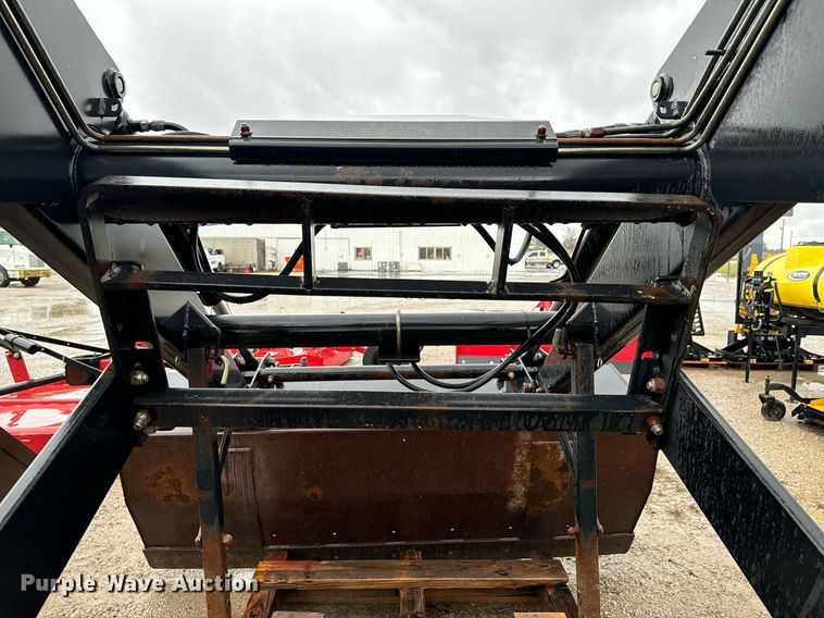 image for item DU9562 Buhler Allied 895 loader