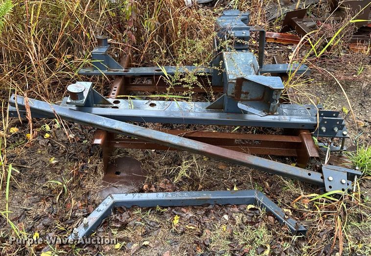 image for item DU9562 Buhler Allied 895 loader