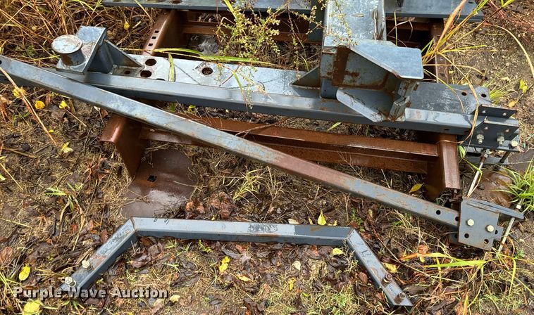 image for item DU9562 Buhler Allied 895 loader