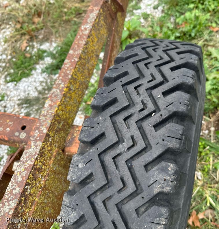 image for item DU9572 Shop built livestock panel trailer