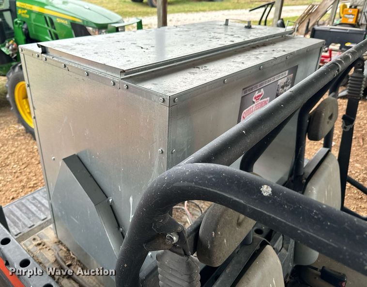 image for item DU9574 Stull Feeders cake feeder